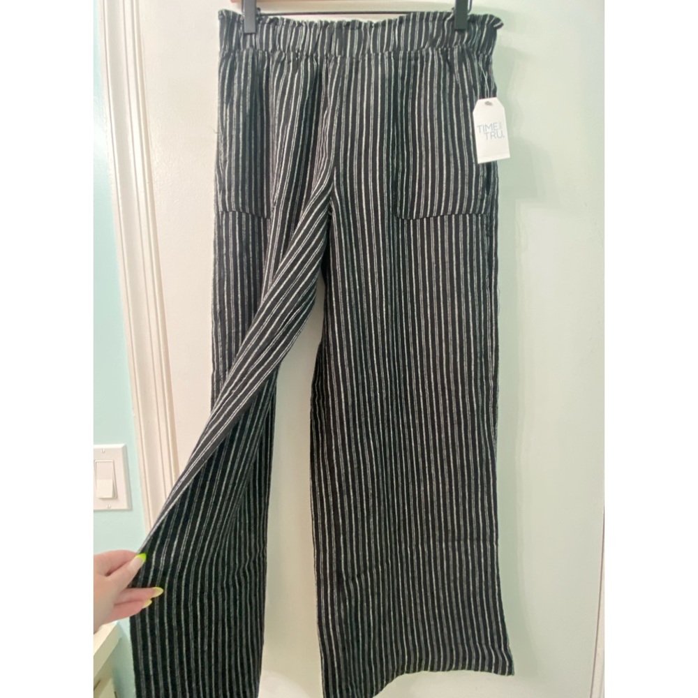 TIME AND TRU- size Small.Black w/ white pinstripe Linen pants.